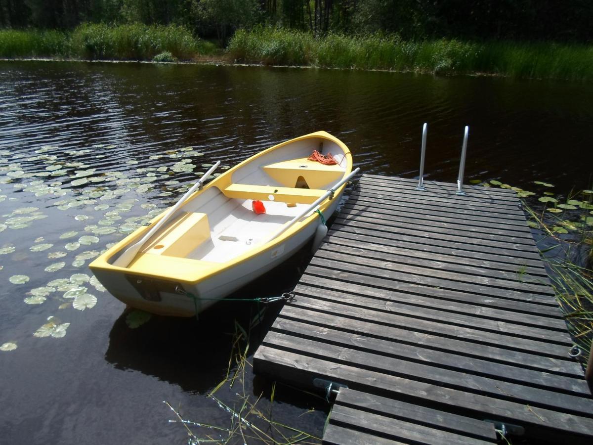 Tihase Puhkemajake Pärnu Buitenkant foto